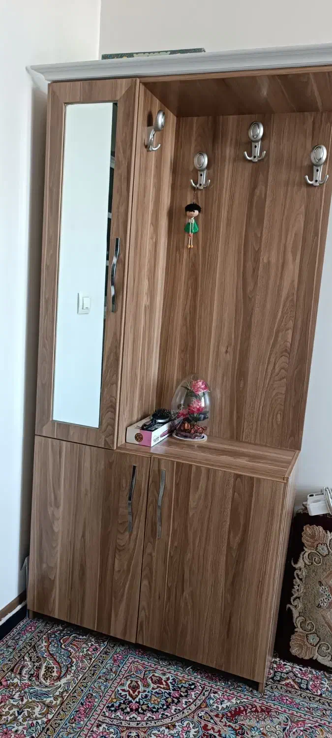 جاکفشی|جاکفشی، کمد، دراور|همدان, |دیوار