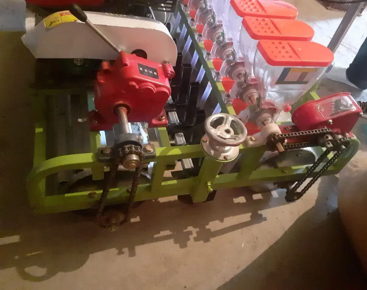 دستگاه بذر کار موتر بنزینی میکانیکی|ماشینآلات صنعتی|شاهدشهر, |دیوار