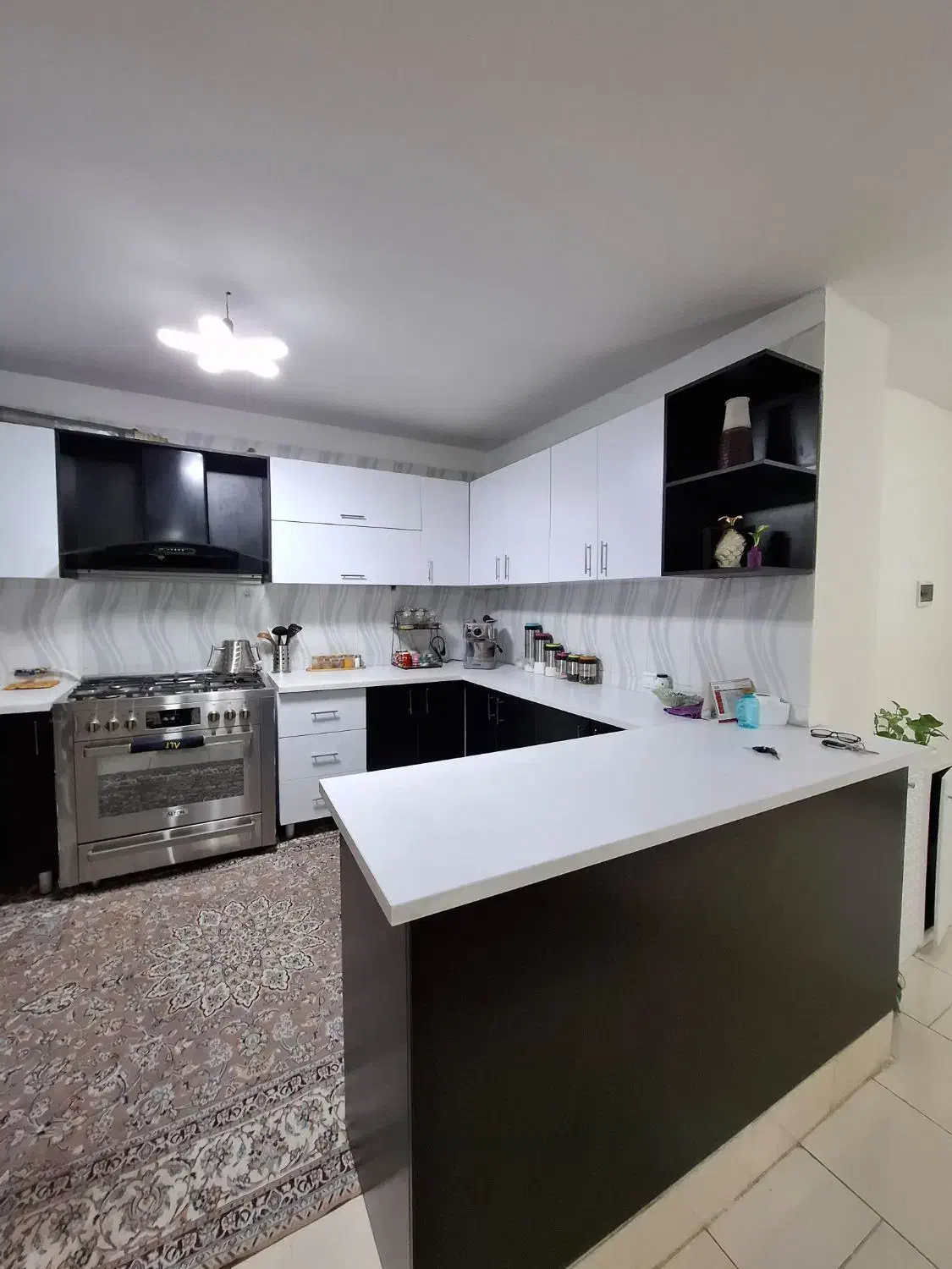 97متری۲خواب مجتمع اساتید باپارکینگ تخلیه فوری|اجارهٔ آپارتمان|ماهدشت, |دیوار