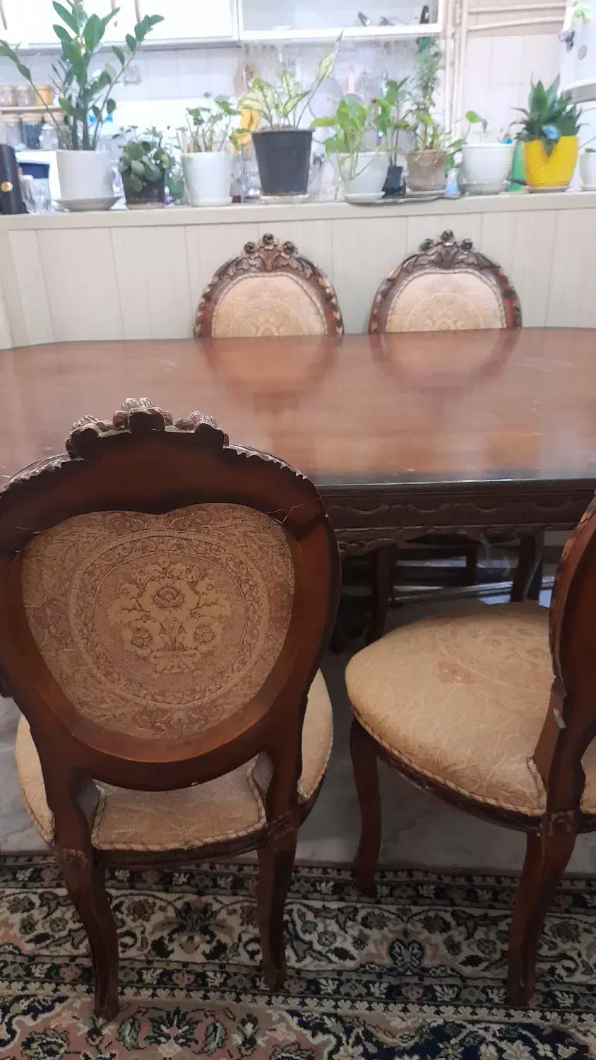 میز وصندلی هشت نفر کارکرده قیمت هشت میلیون تومان|میز و صندلی غذاخوری|فردیس, شهرک شهید حسینی|دیوار