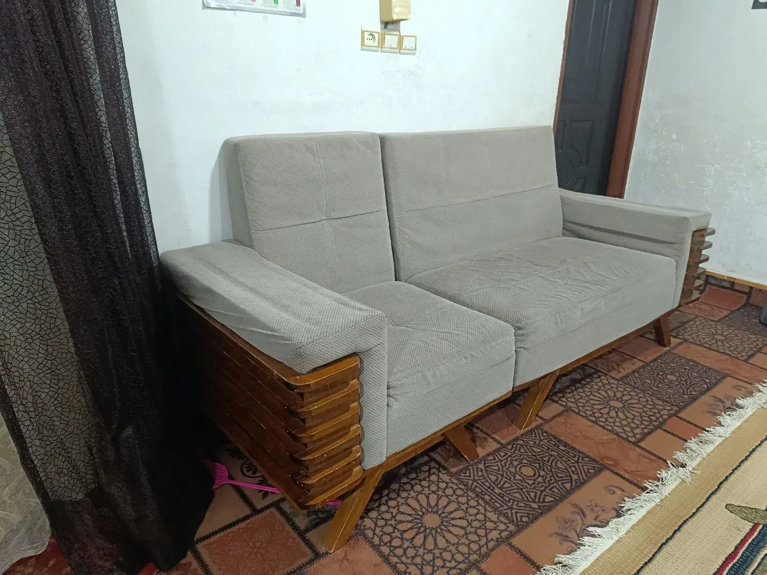 مبل3نفره درحدنو|مبلمان خانگی و میز عسلی|آزادشهر, |دیوار