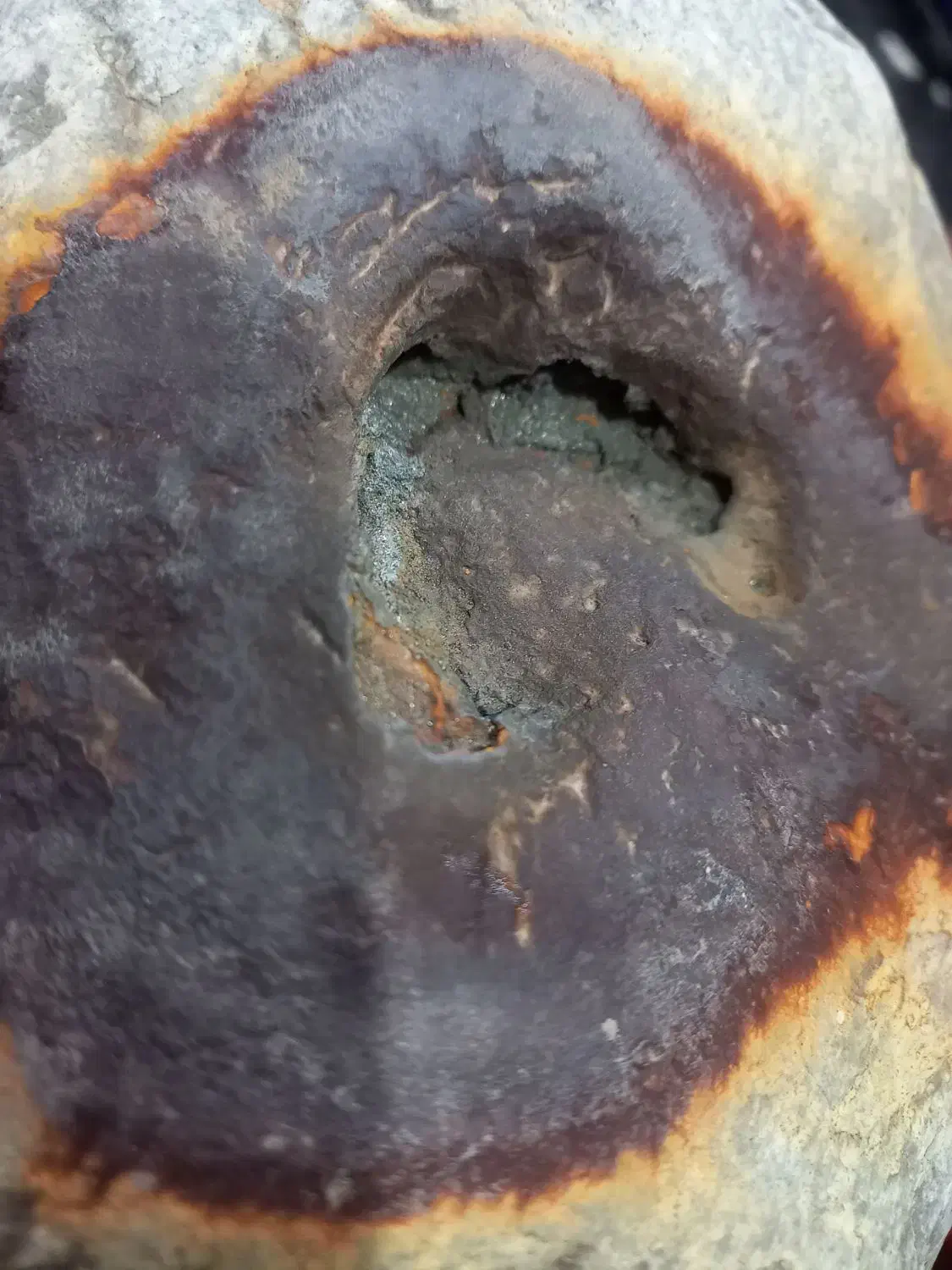 شهاب سنگ|کلکسیون اشیاء عتیقه|علی‌آباد کتول, |دیوار