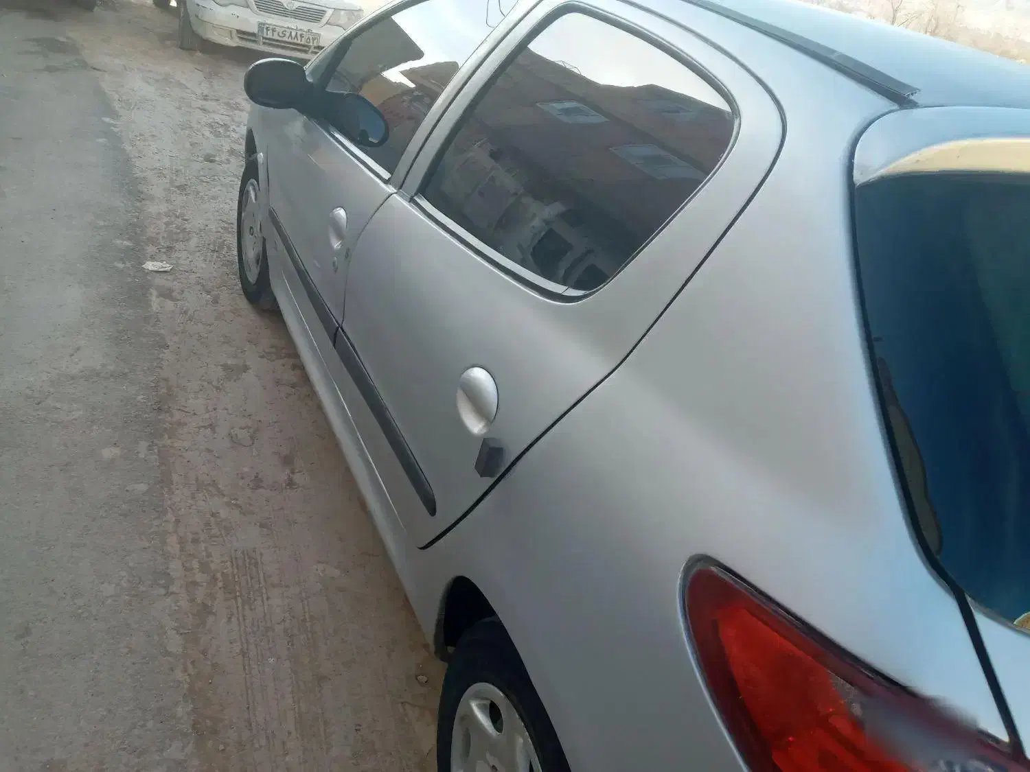 فروش‌خودرو‌۲۰۶‌مدل‌۸۴|خودرو سواری و وانت|خمینی‌شهر, |دیوار