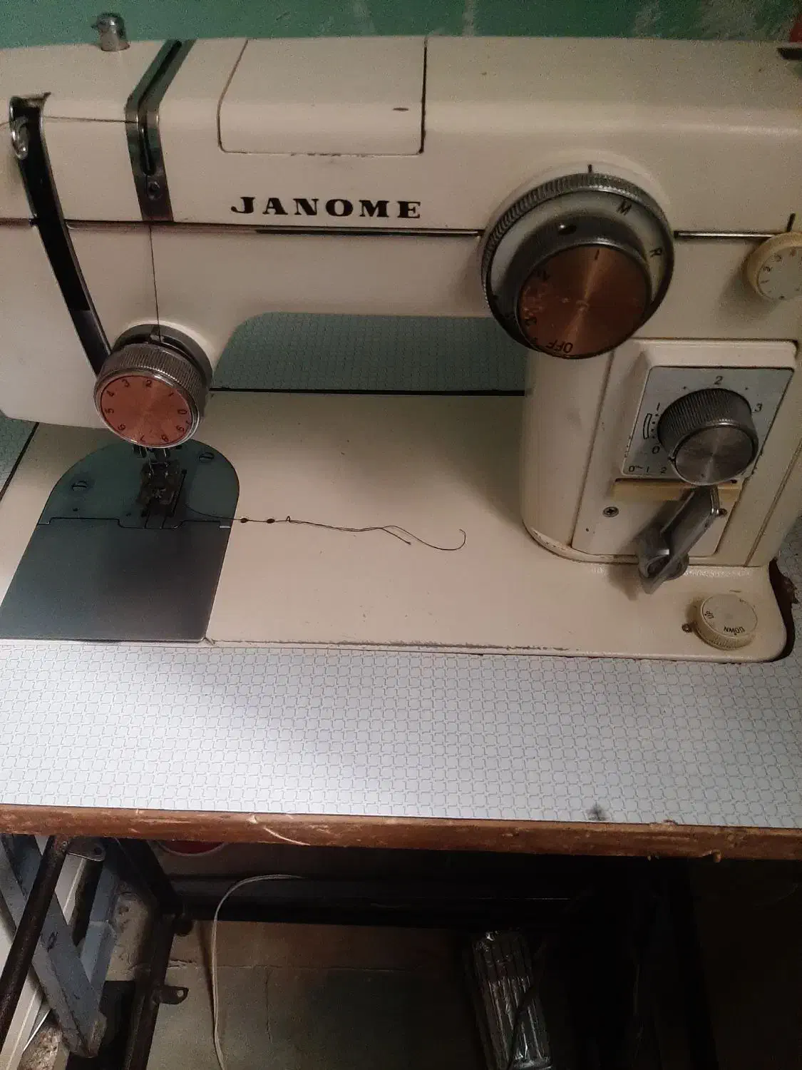 چرخ مادگی مدل ۸۰۲ ژانومه ژاپن|چرخ خیاطی و ریسندگی|معصومیه, |دیوار