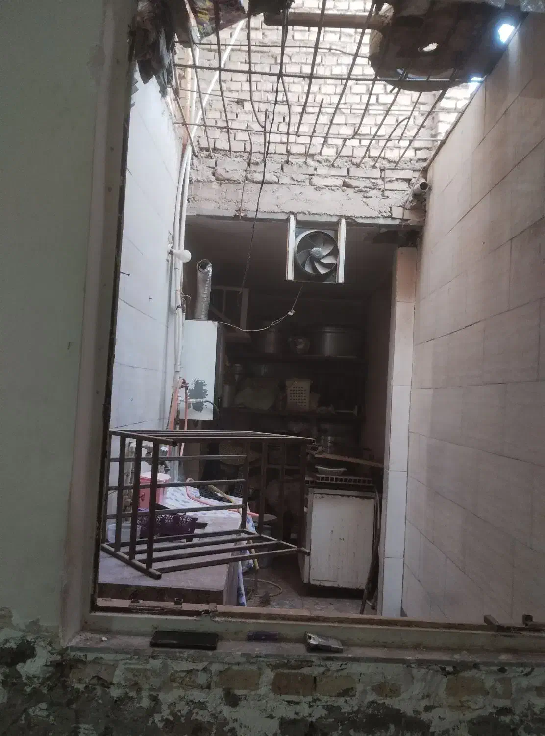 تخریب وتعمیرات ساختمانی پذیرفته میشود|خدمات پیشه و مهارت|اهواز, کوی شاهد|دیوار