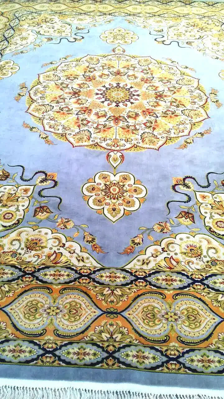 فرش 12متری هفتصد شانه و شش عدد پشتی|فرش|برازجان, |دیوار