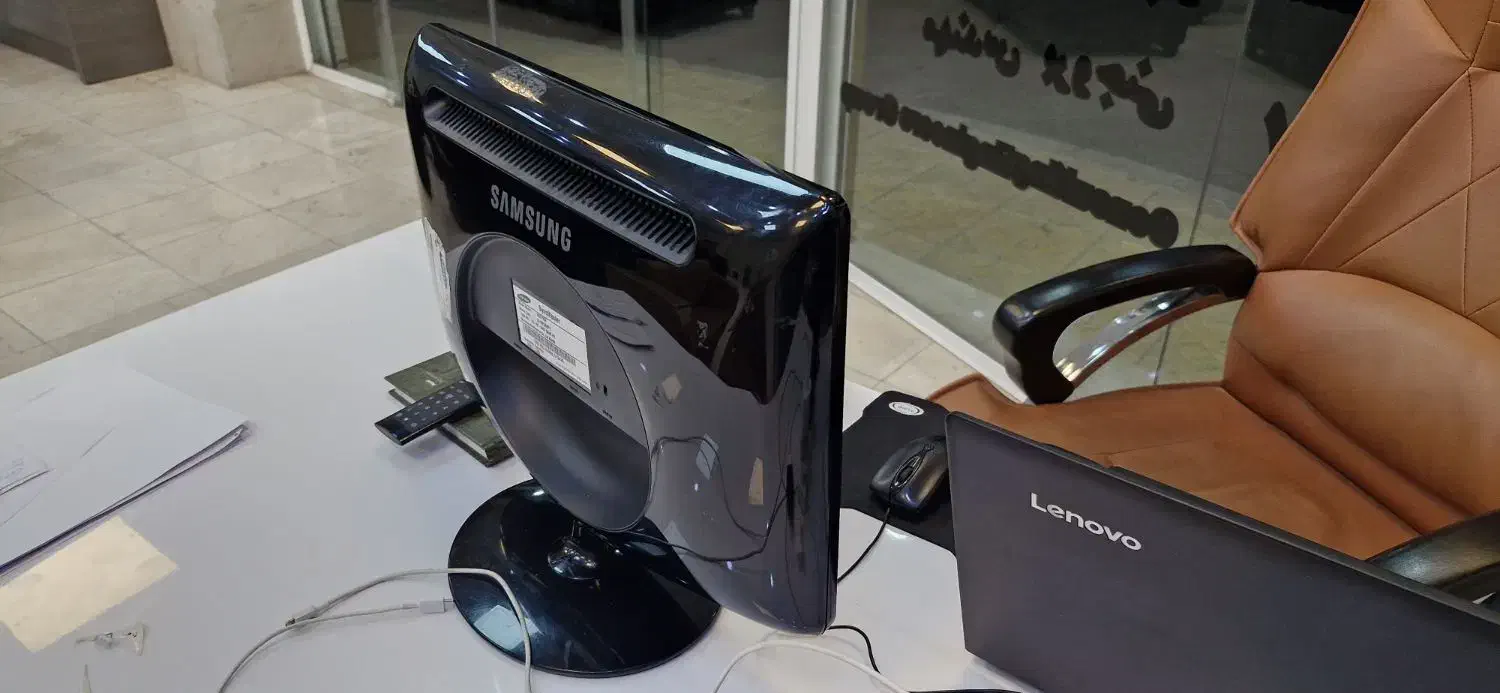 مانیتور سامسونگ 19 اینچ|قطعات و لوازم جانبی رایانه|پرند, فاز ۰|دیوار