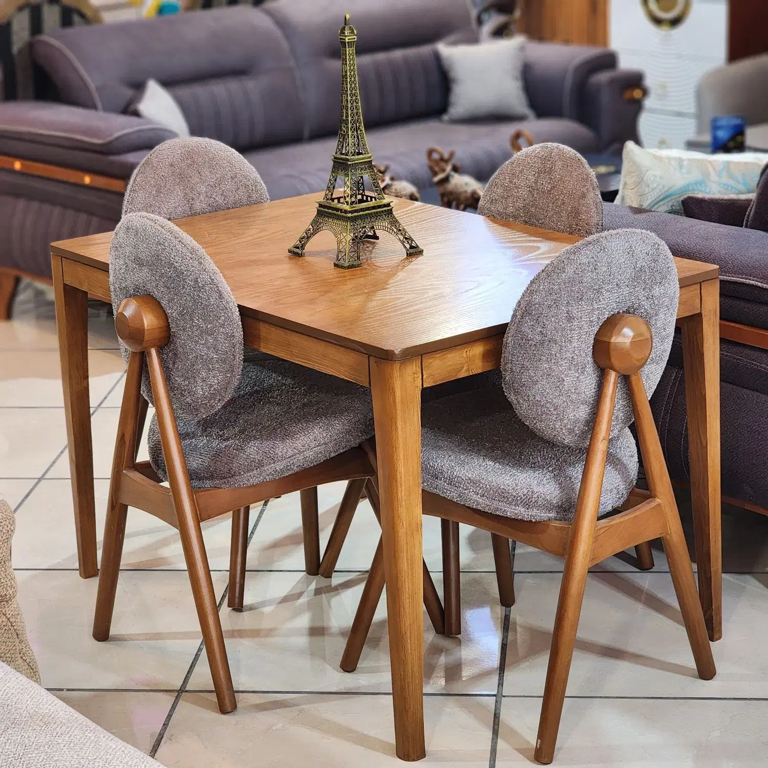 ۴۰ مدل نهارخوری کارگران ۲۰ در قصر جهیزیه الماس|میز و صندلی غذاخوری|بیرجند, |دیوار