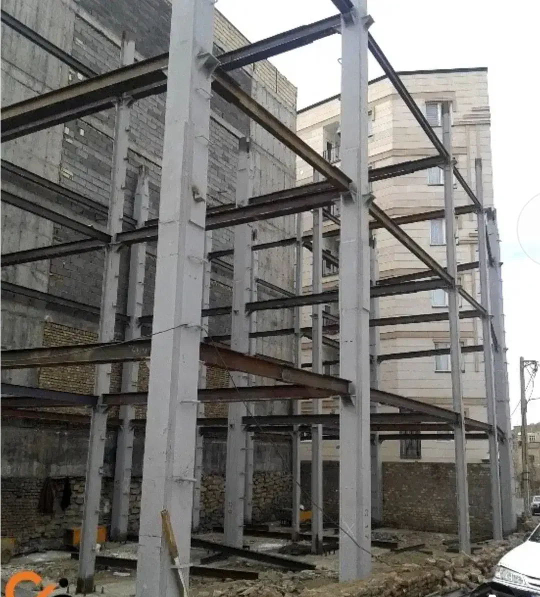 نیازمند،یک نفر جوشکار Co2 فوری.|استخدام معماری، عمران و ساختمانی|مشهد, نوید|دیوار