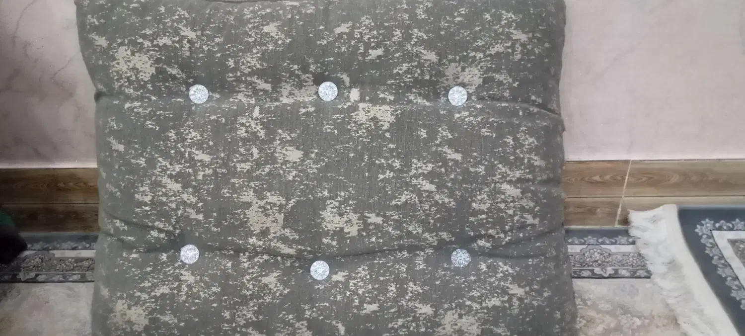 پشتی|پشتی|نجف‌آباد, یزدانشهر|دیوار