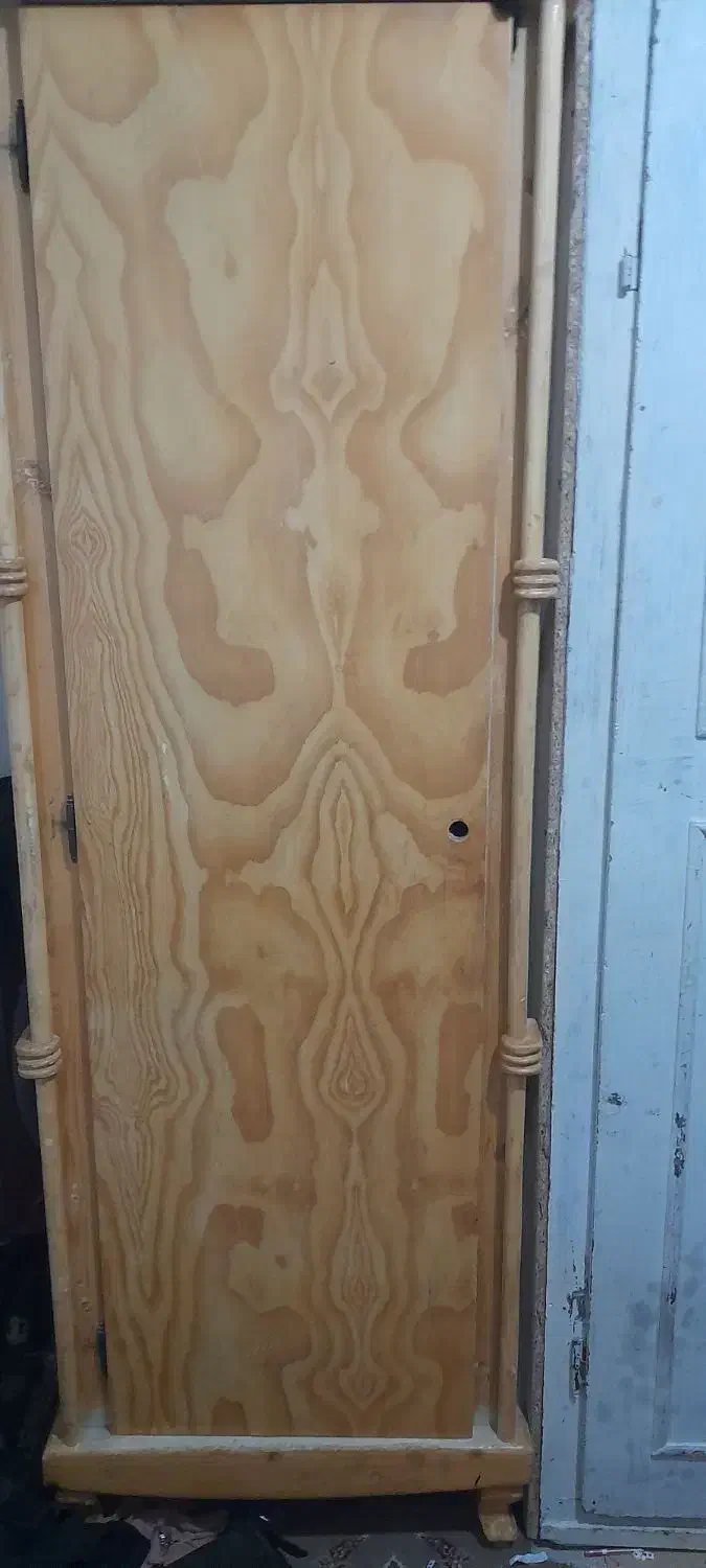 کمدتک|جاکفشی، کمد، دراور|مشهد, کارگران|دیوار