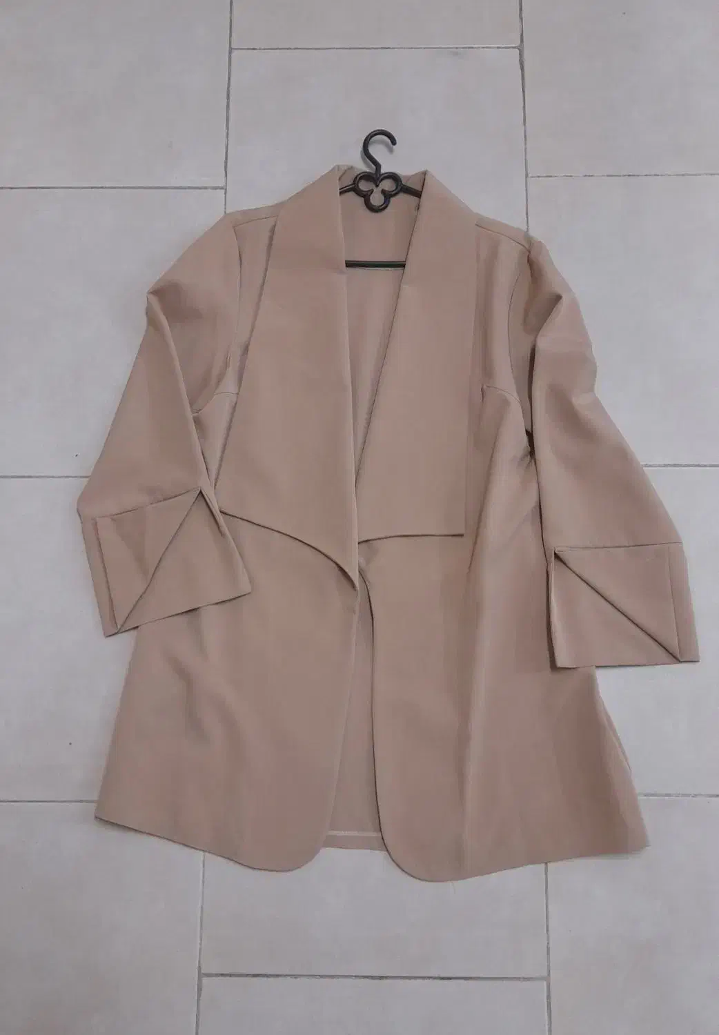 مانتو کتی|لباس|رشت, جهاد|دیوار