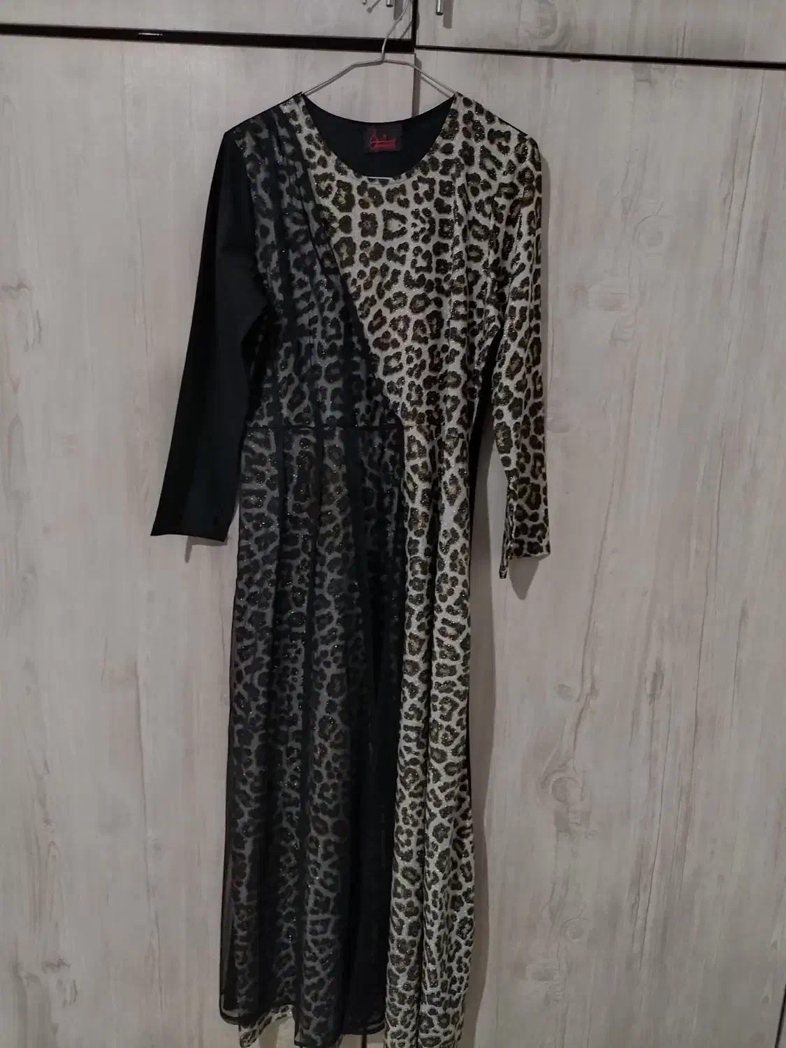 پیراهن و مانتو|لباس|هشتگرد, شهرک گلها|دیوار