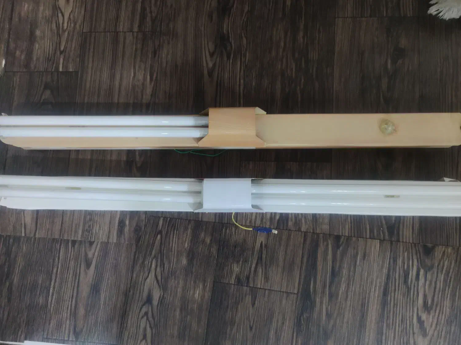 مهتابی|لامپ و چراغ|شاهین‌شهر, شهرک ردانی پور|دیوار