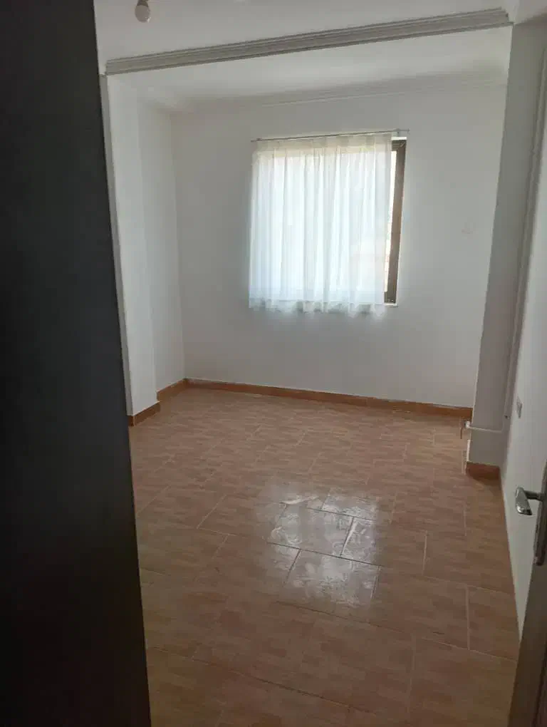 ۸۰متر آپارتمان طبقه اول پارکینگ و انباری|فروش آپارتمان|رضوانشهر, |دیوار