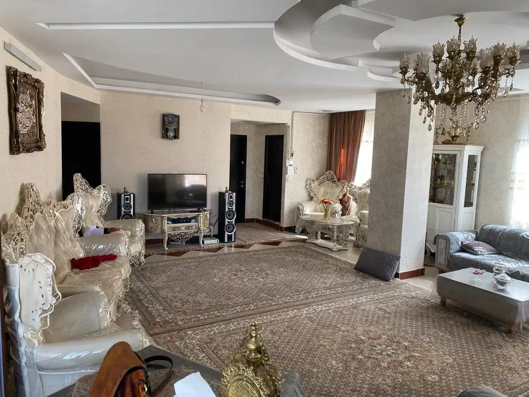 122 متر / دوبر / ثریا|فروش آپارتمان|بروجرد, |دیوار