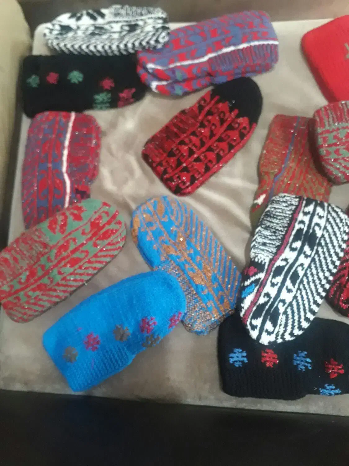 جوراب دستباف سنتی|لباس|پرند, فاز ۳|دیوار