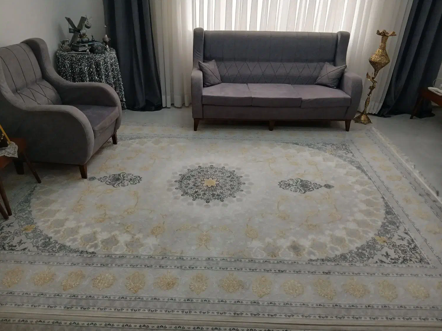 ۳عددفرش ۹متری ویک ۴ متری|فرش|هشتگرد, فاز ۲ مهستان|دیوار