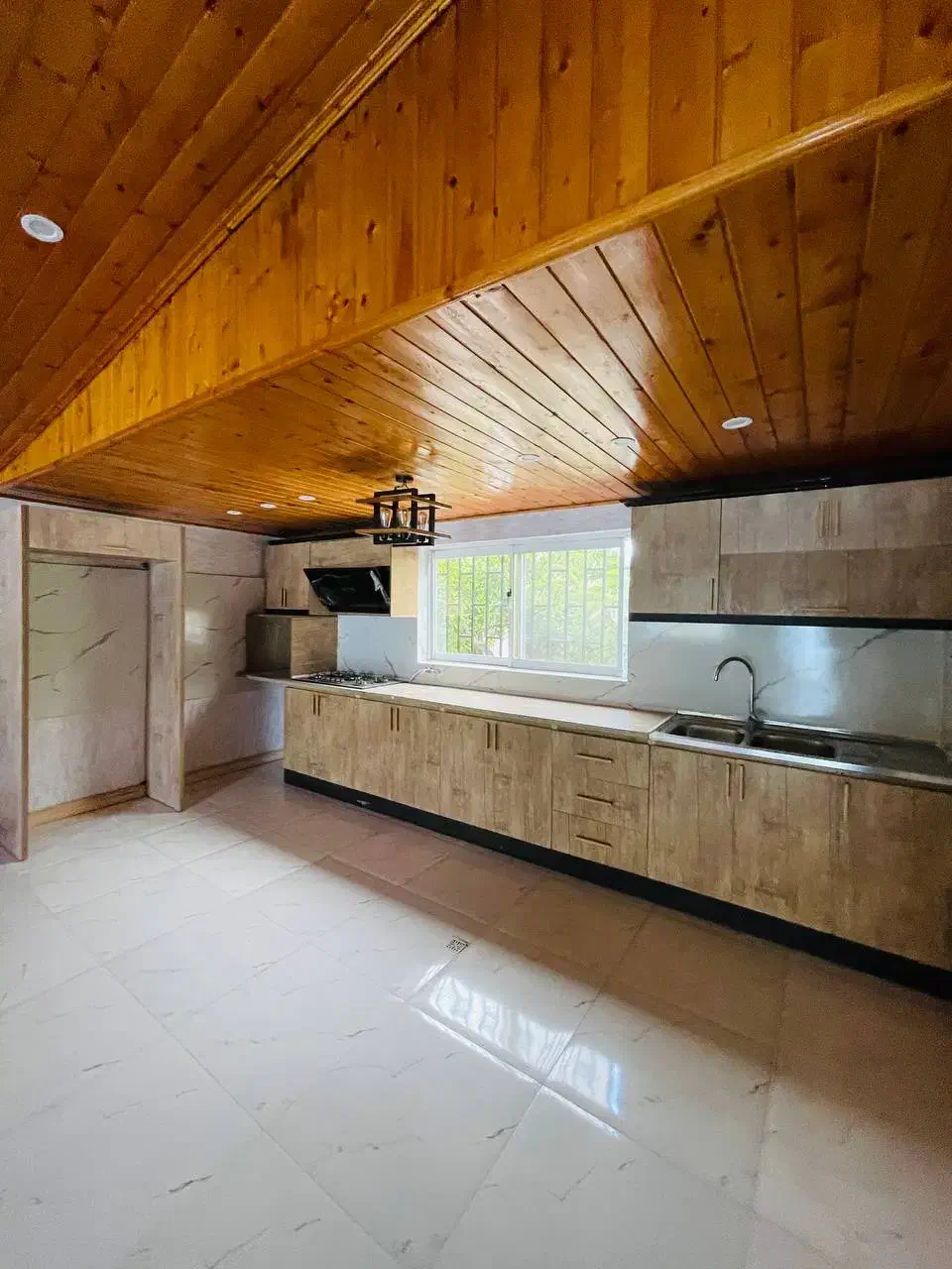 ویلاباغ نمارومی۲۶۵متری معاوضه باماشین|فروش خانه و ویلا|تهران, تهرانپارس جنوبی|دیوار