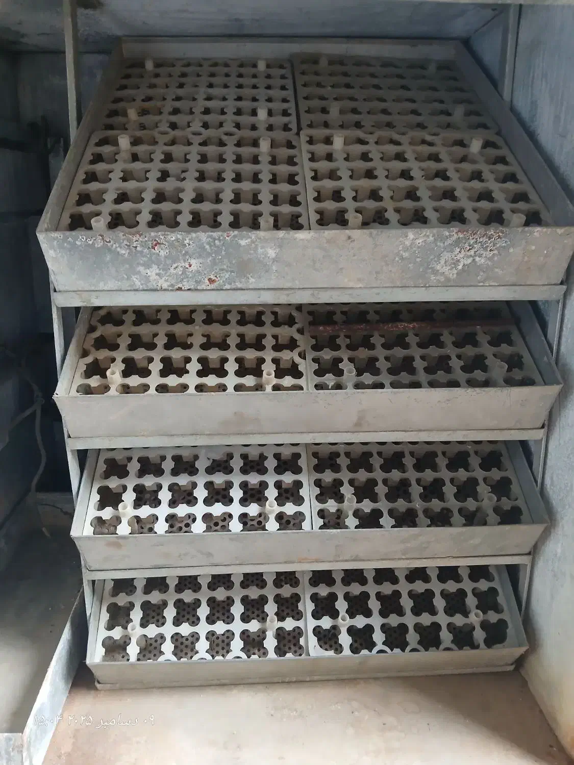 دستگاه جوجه کشی قدیمی ۵۷۶ تایی|لوازم جانبی حیوانات|قم, قلعه کامکار|دیوار