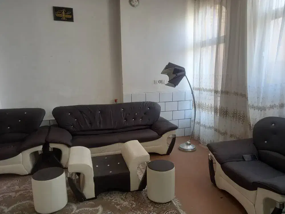 مبل هفت نفره با گل میز و آباژور|مبلمان خانگی و میز عسلی|شهرکرد, |دیوار