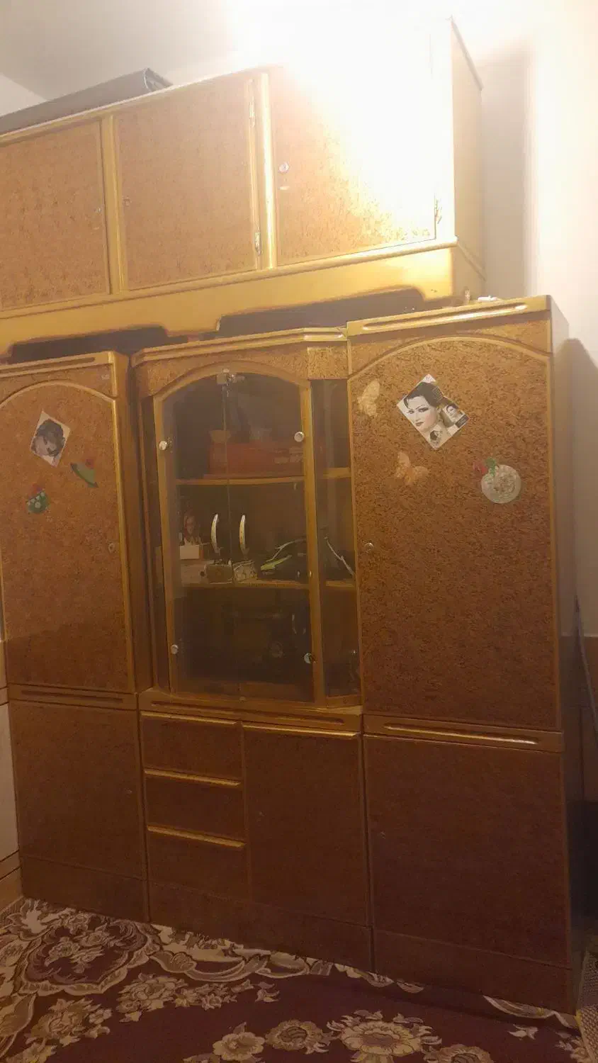 میز وتلویزیون قدیم 21اینج بدون استفاده وتعمیر|میز تلویزیون|اهواز, اسماعیلیه|دیوار