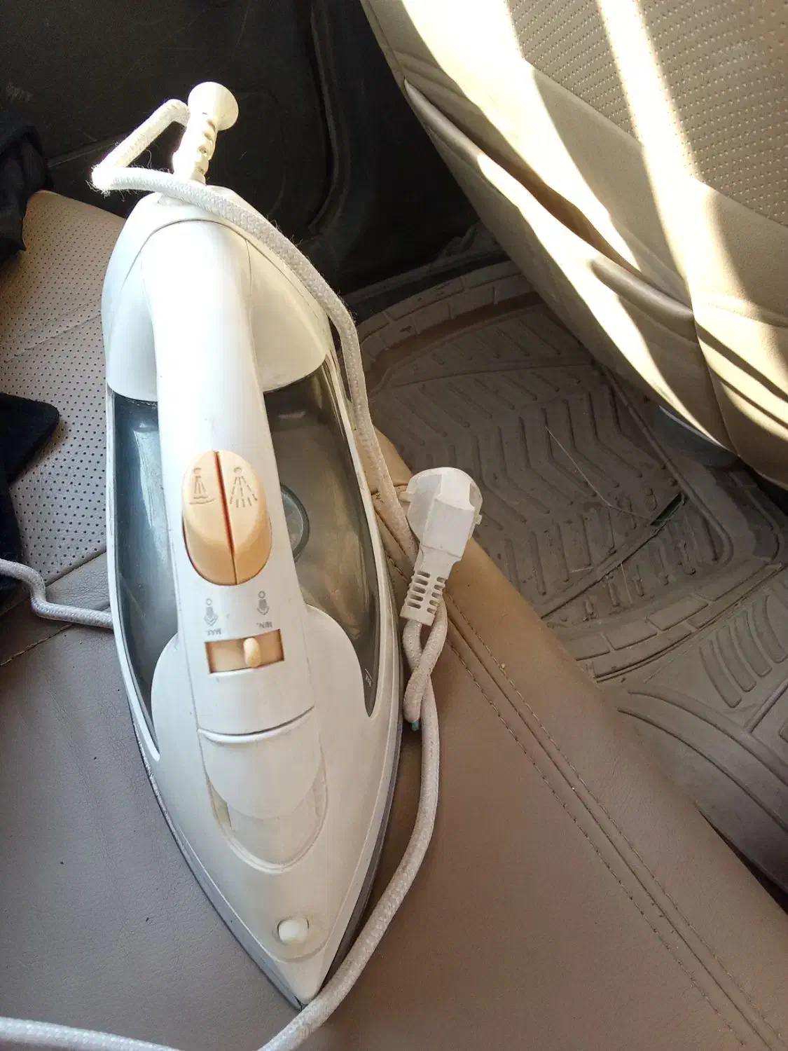 اتو|اتو و لوازم اتو|گناباد, |دیوار