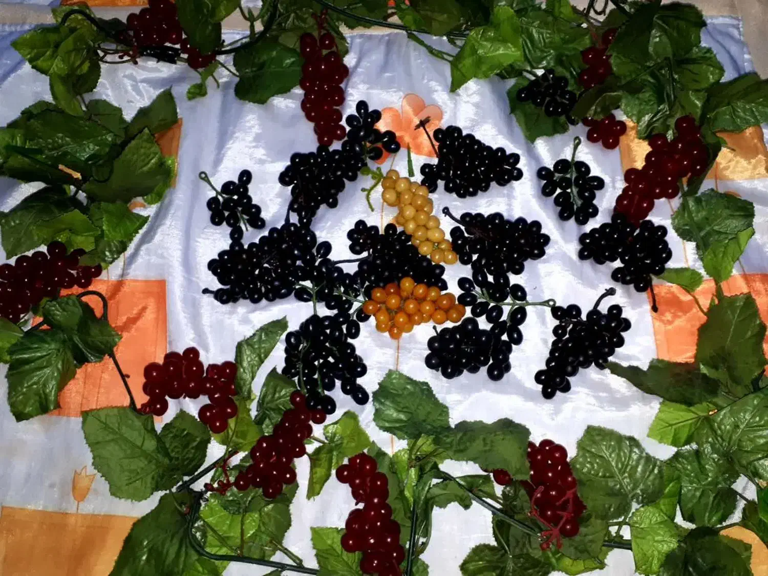 گل و میوه مصنوعی متنوع|گل مصنوعی|دماوند, گیلاوند|دیوار