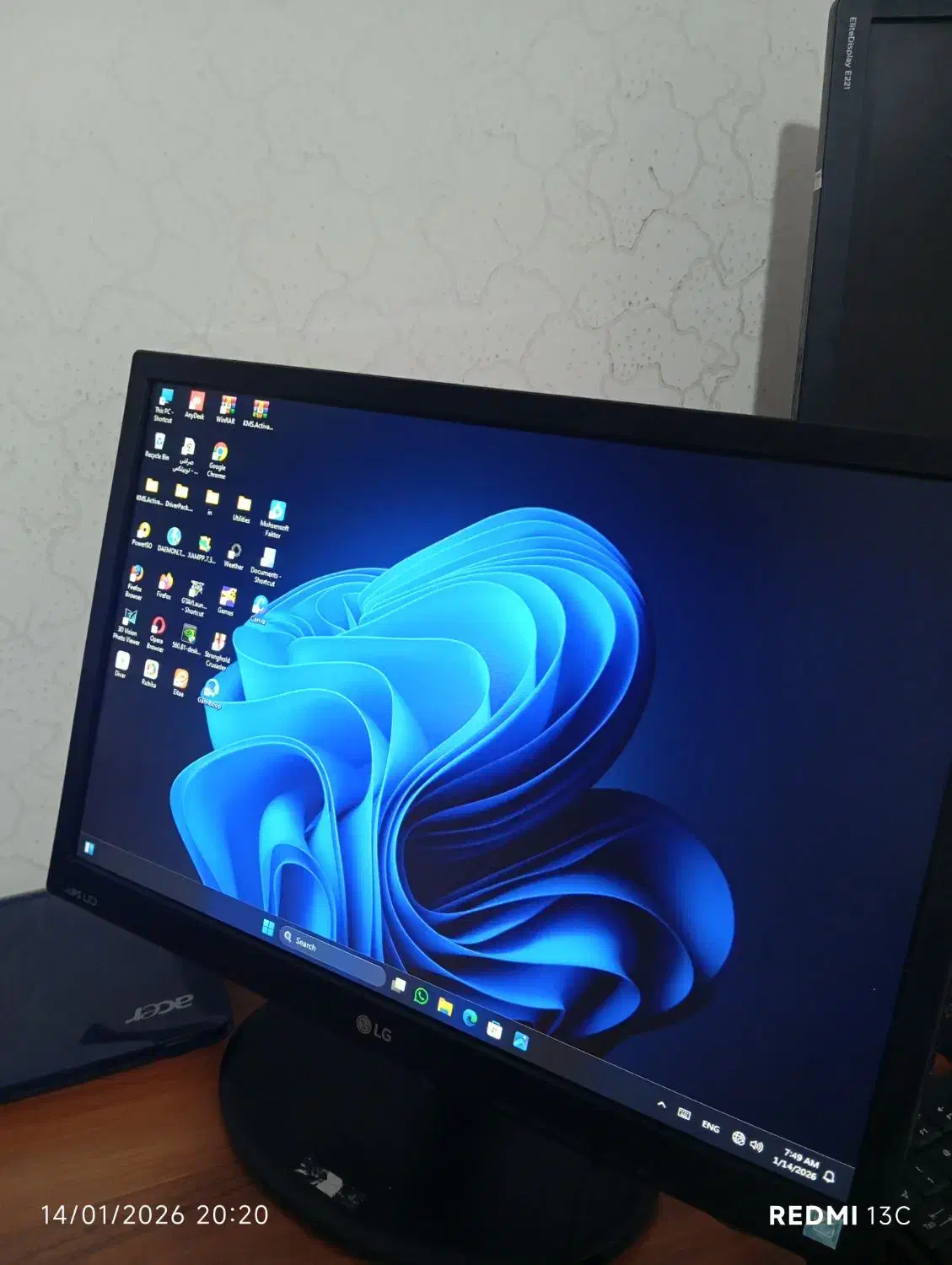 مانیتور 19 اینچ ال ای دی|قطعات و لوازم جانبی رایانه|نسیم‌شهر, |دیوار