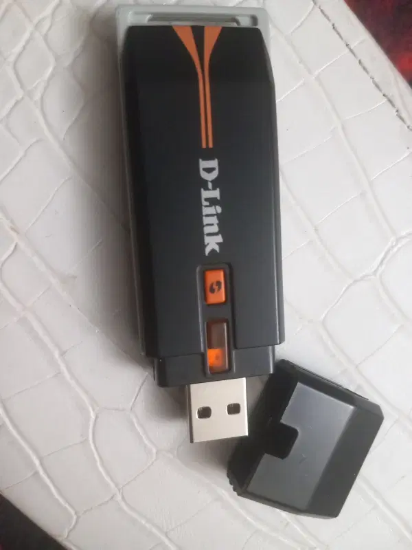 کارت شبکهusb وبی سیم دی لینک|مودم و تجهیزات شبکه|تهران, الهیه|دیوار