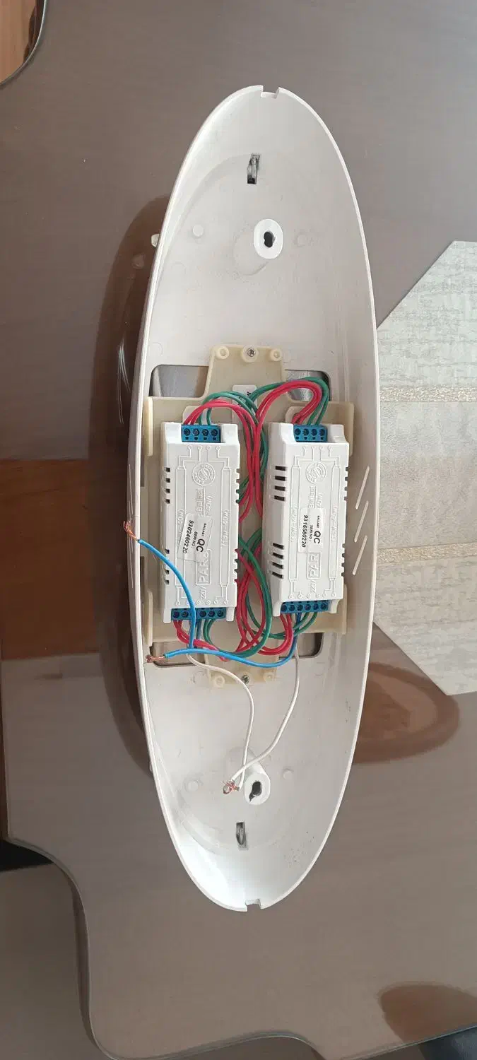 پنل مهتابی 4 لامپی|لامپ و چراغ|شاهین‌شهر, عطار|دیوار