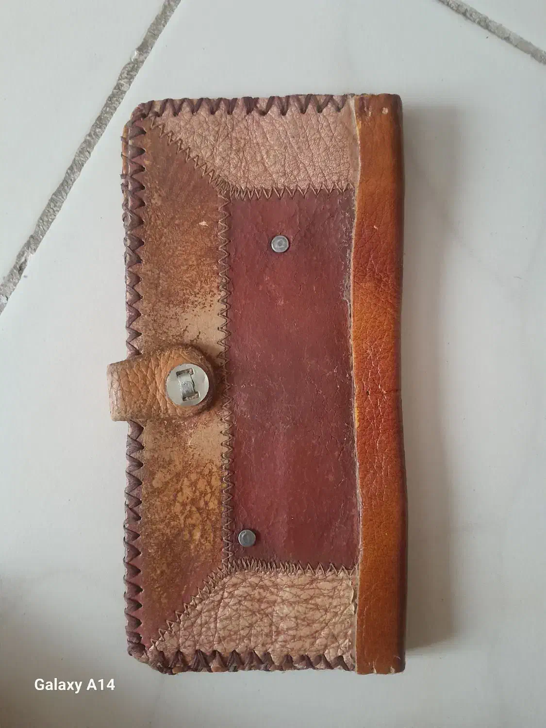 کیف|کیف، کفش، کمربند|پرند, فاز ۶|دیوار