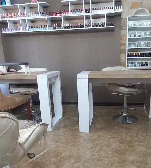 اجاره میز ناخن ، تخت مژه، صندلی رنگ|اجارهٔ کوتاهمدت دفتر کار و فضای آموزشی|قزوین, |دیوار