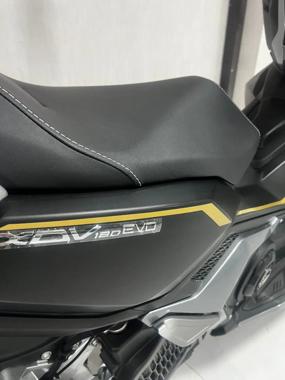 کی وی ادونچر XDV180 مدل ۴۰۴ صفر|موتورسیکلت|تهران, میرداماد|دیوار