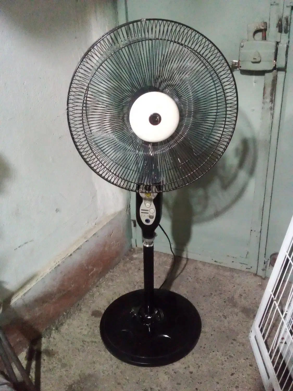 پنکه ایستاده سانی|پنکه و تصفیه‌کنندهٔ هوا|مشهد, توس (بلوار توس)|دیوار