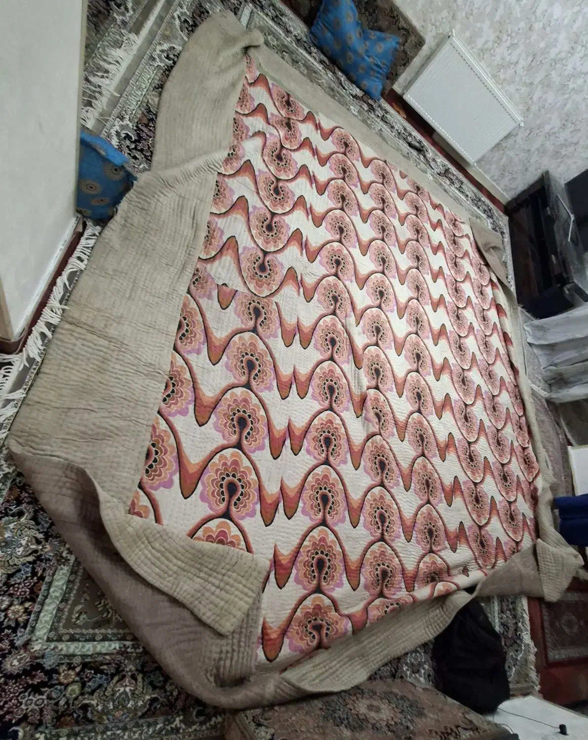 لحاف کرسی|رختخواب، بالش، پتو|زنجان, |دیوار