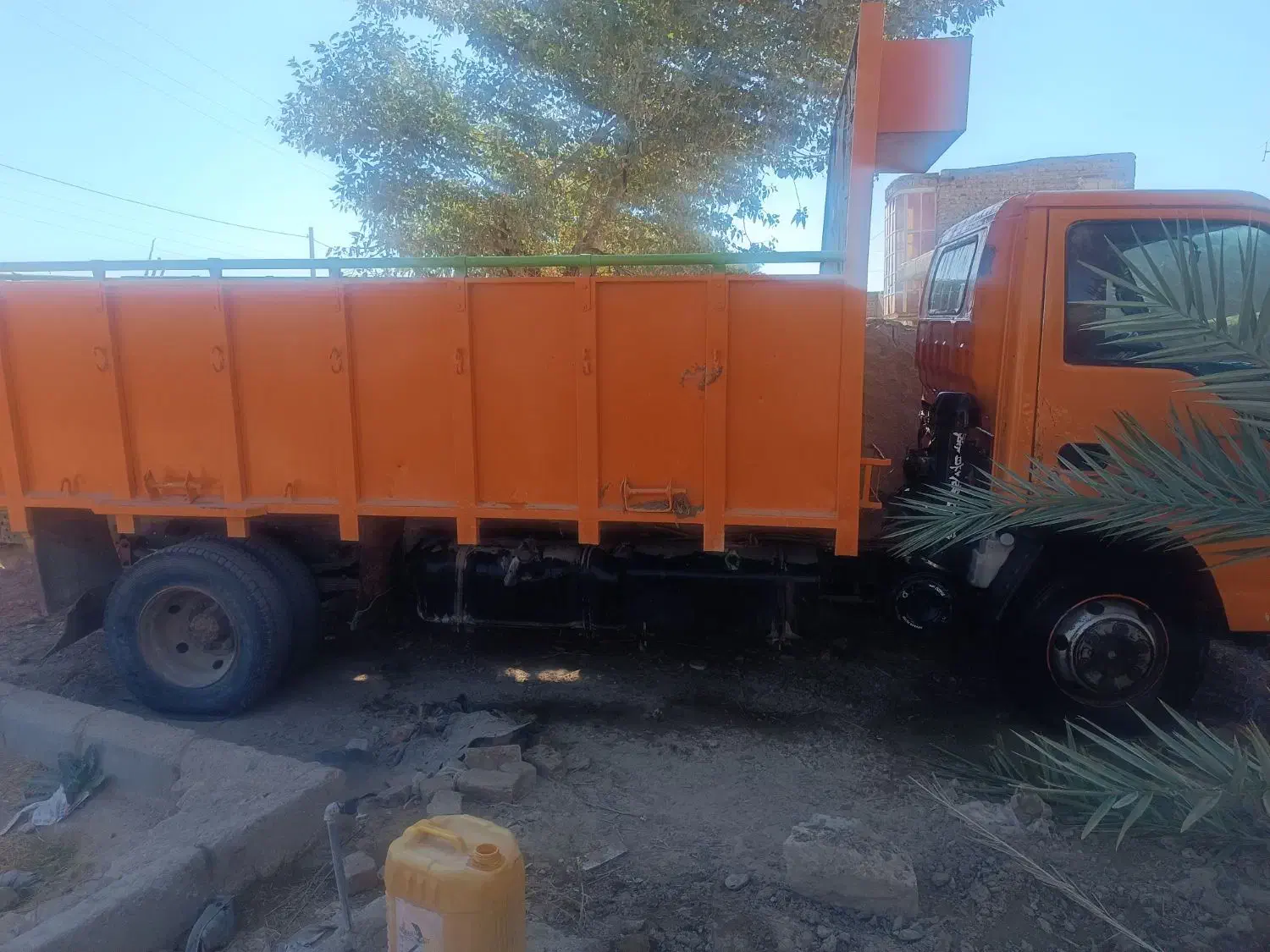 اتاق خاور شش تن|خودرو سنگین|خاش, |دیوار