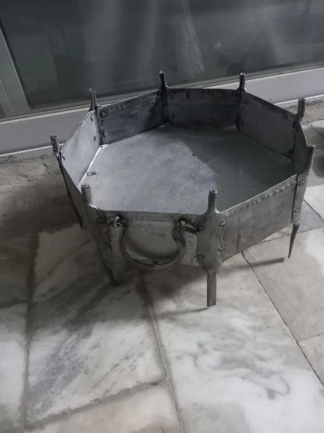 منقل کرسی ۸گوش طرح قدیم بیل باغبانی وانبر نانوایی|حراج|اصفهان, پروین|دیوار