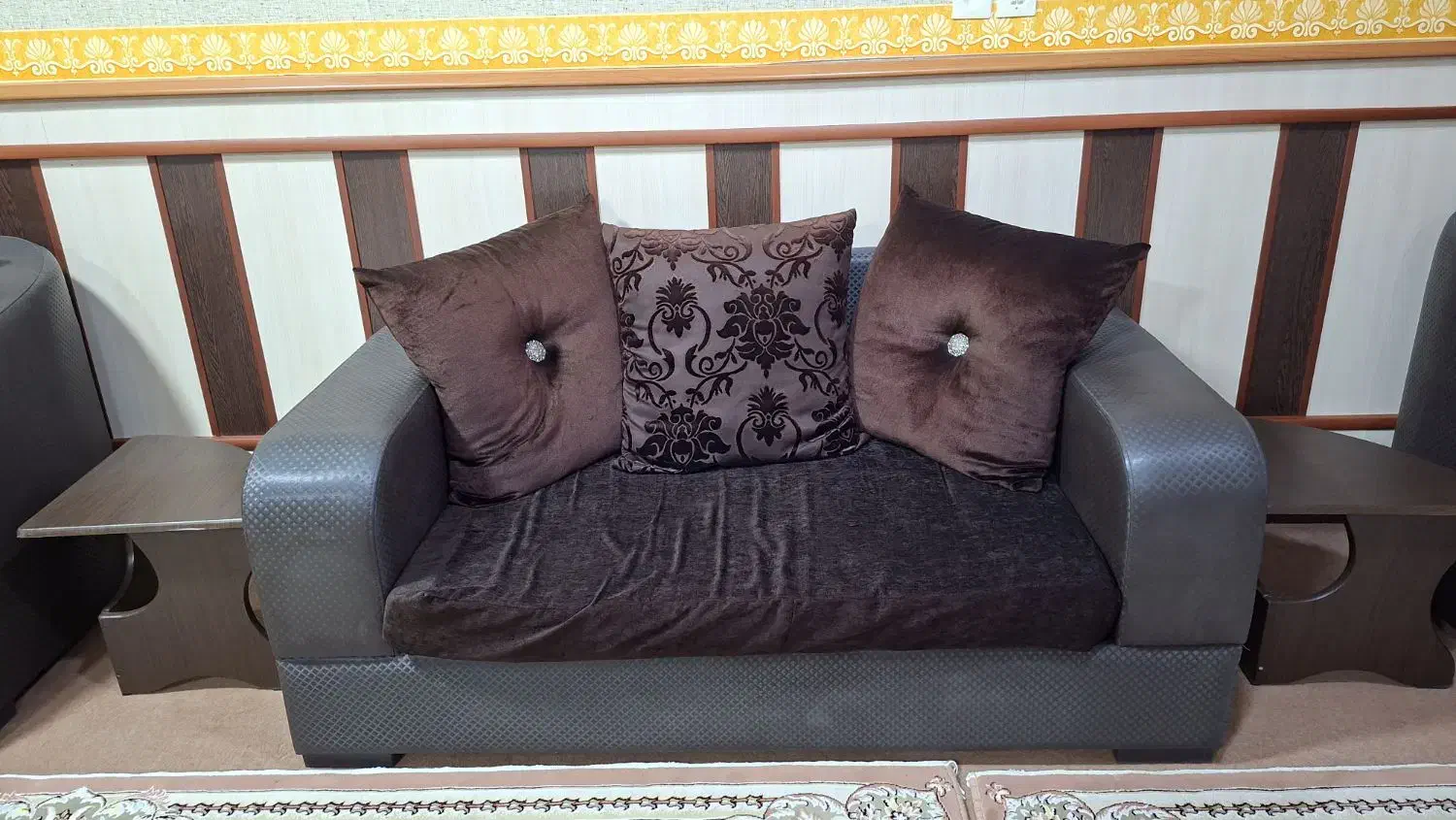 مبل|مبلمان خانگی و میز عسلی|فرخ‌شهر, |دیوار