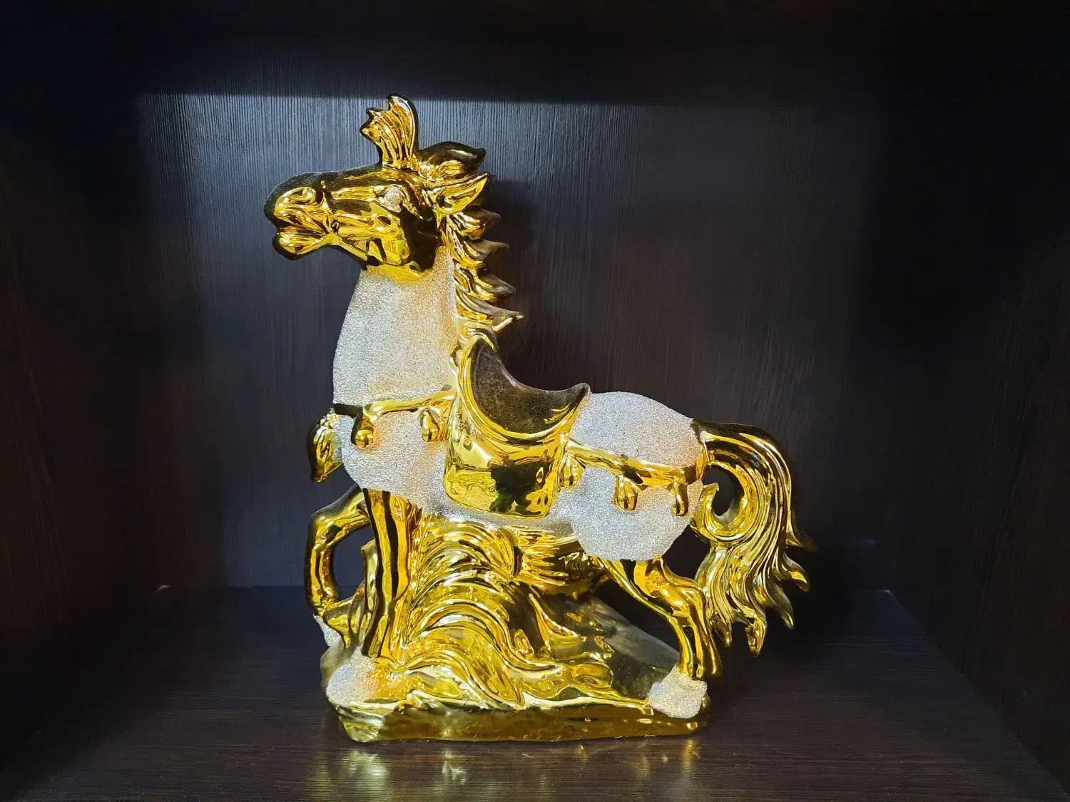 ست مجسه ابکاری طلایی|مجسمه، تندیس، ماکت|اراک, |دیوار