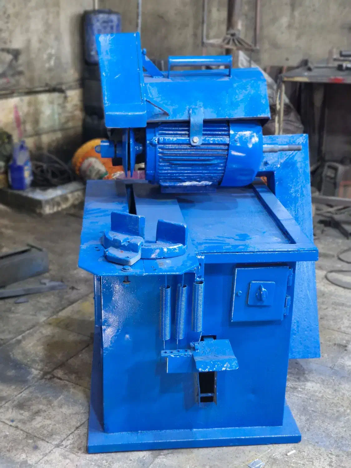 اره آتشی|ابزارآلات|سبزوار, هفت تیر|دیوار