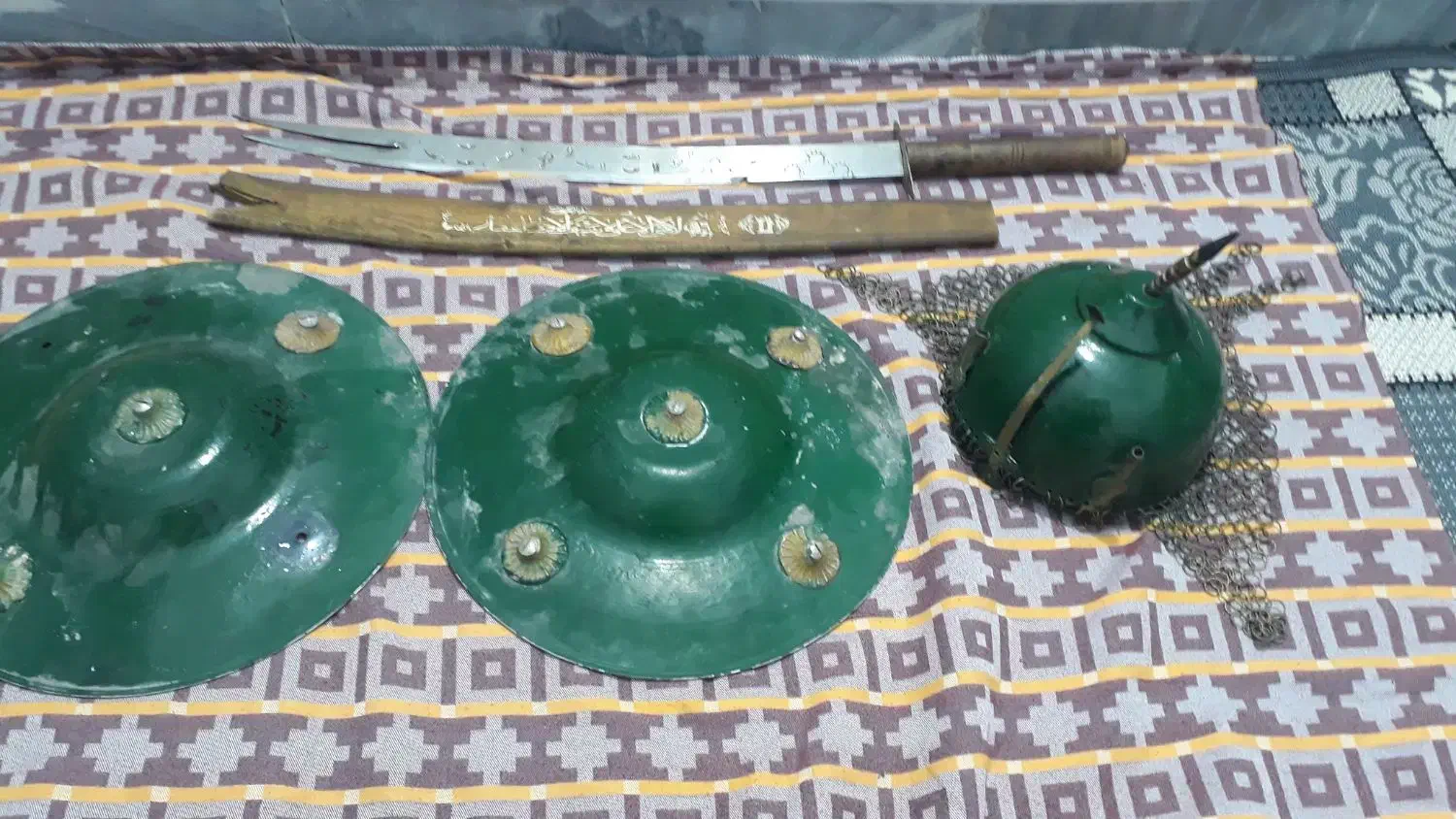 علامت|کلکسیون اشیاء عتیقه|پاکدشت, پاکدشت (مامازند)|دیوار