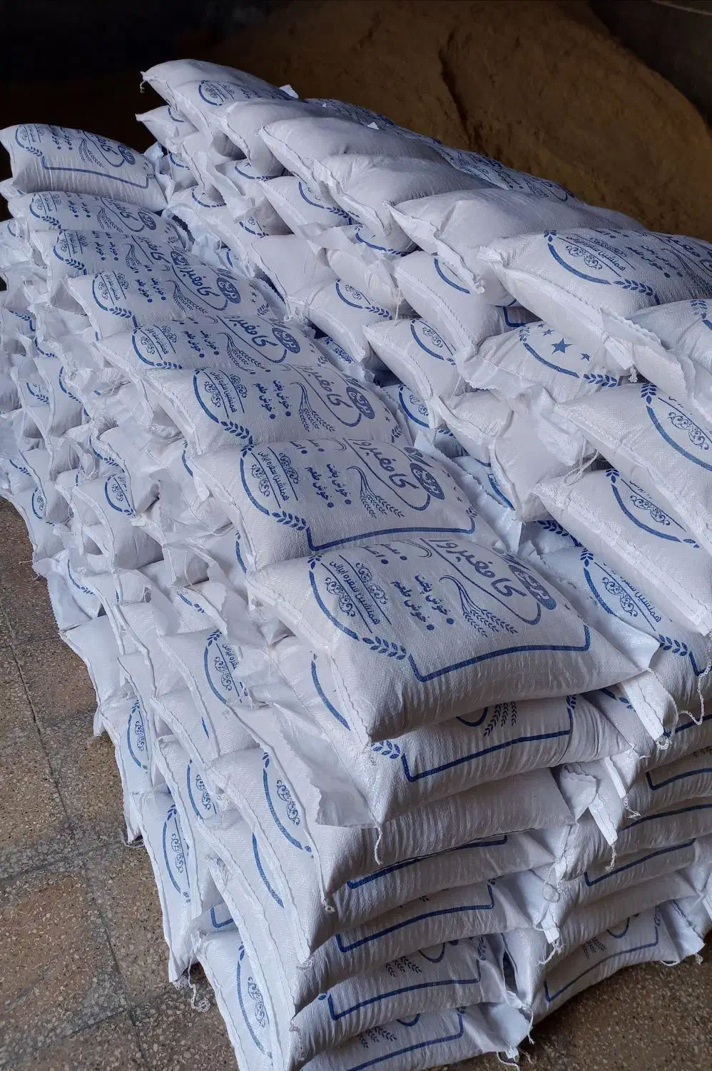 برنج کامفیروزی اصل با تراکتور|خوردنی و آشامیدنی|کامفیروز, |دیوار