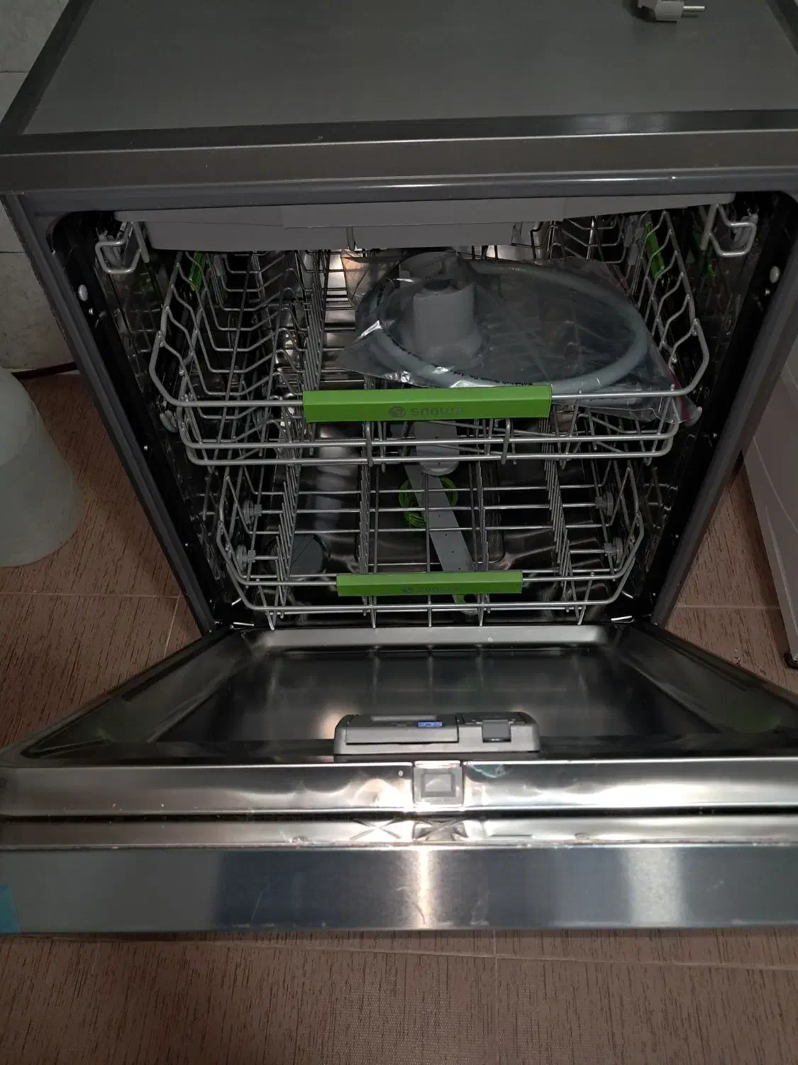 ظرفشویی نو|ماشین ظرفشویی|آشخانه, |دیوار