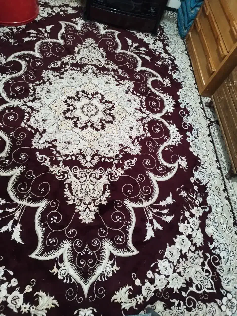 یک عدد فرش زرشکی|فرش|بروجرد, |دیوار