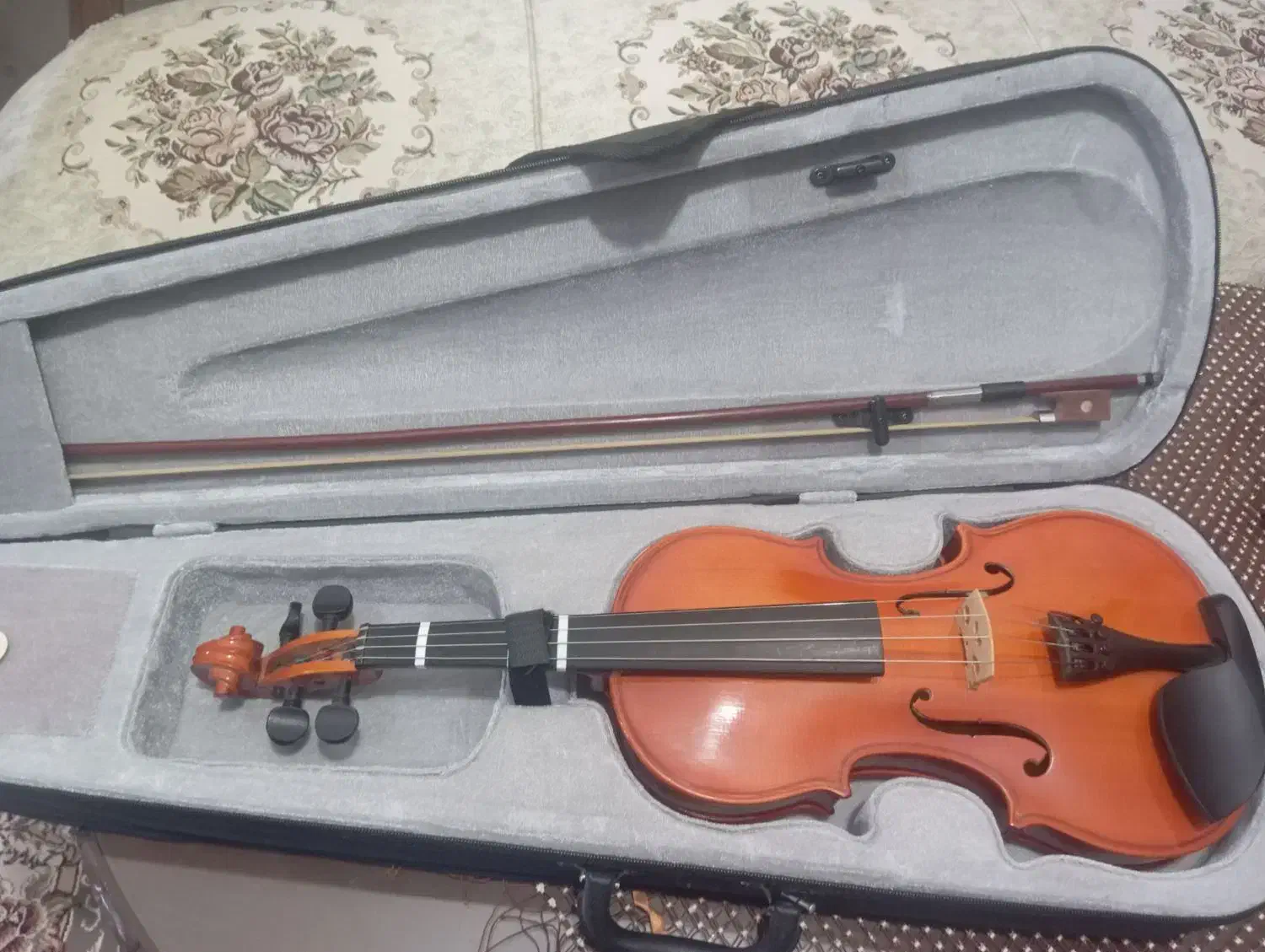 ویالون|ویولن|پردیس, فاز ۲|دیوار