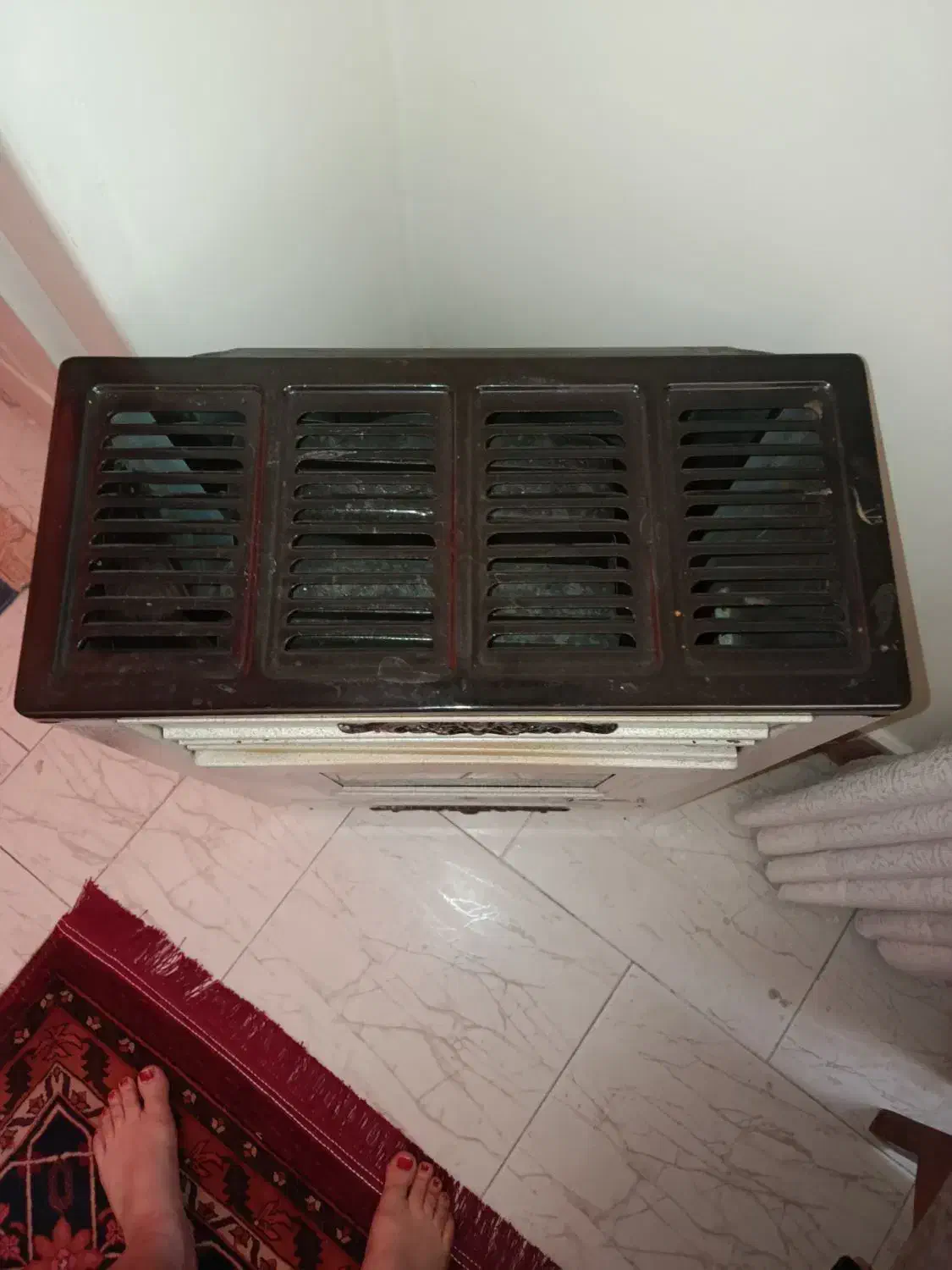 بخاری با دودکش|بخاری، هیتر، شومینه|اهواز, فرهنگ شهر|دیوار