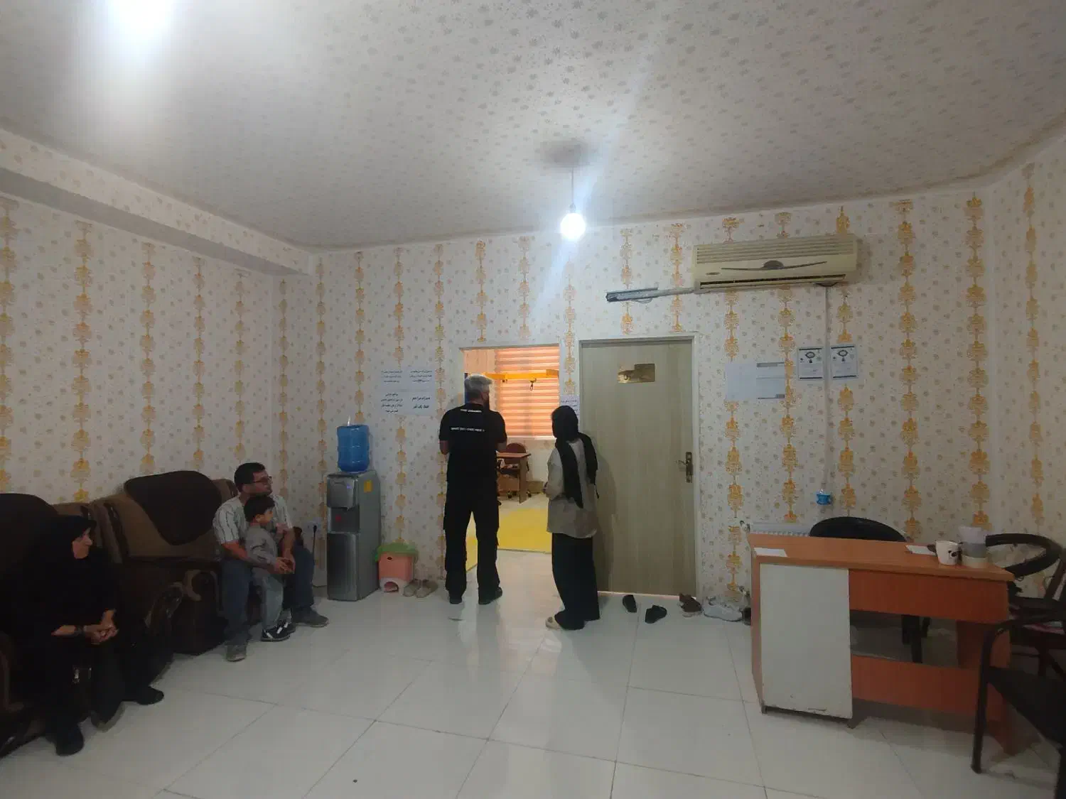 اپارتمان تجاری بیست دو بهمن مرکز شهر|فروش دفتر کار، اتاق اداری، مطب|ایلام, |دیوار