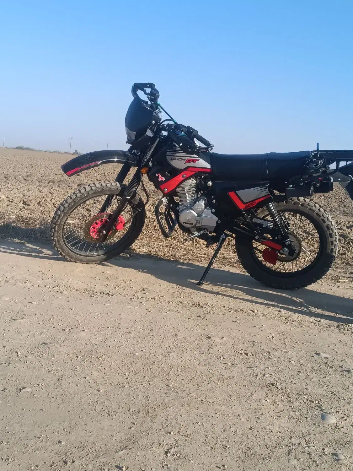 تریل دایچی 200|موتورسیکلت|گنبد کاووس, |دیوار