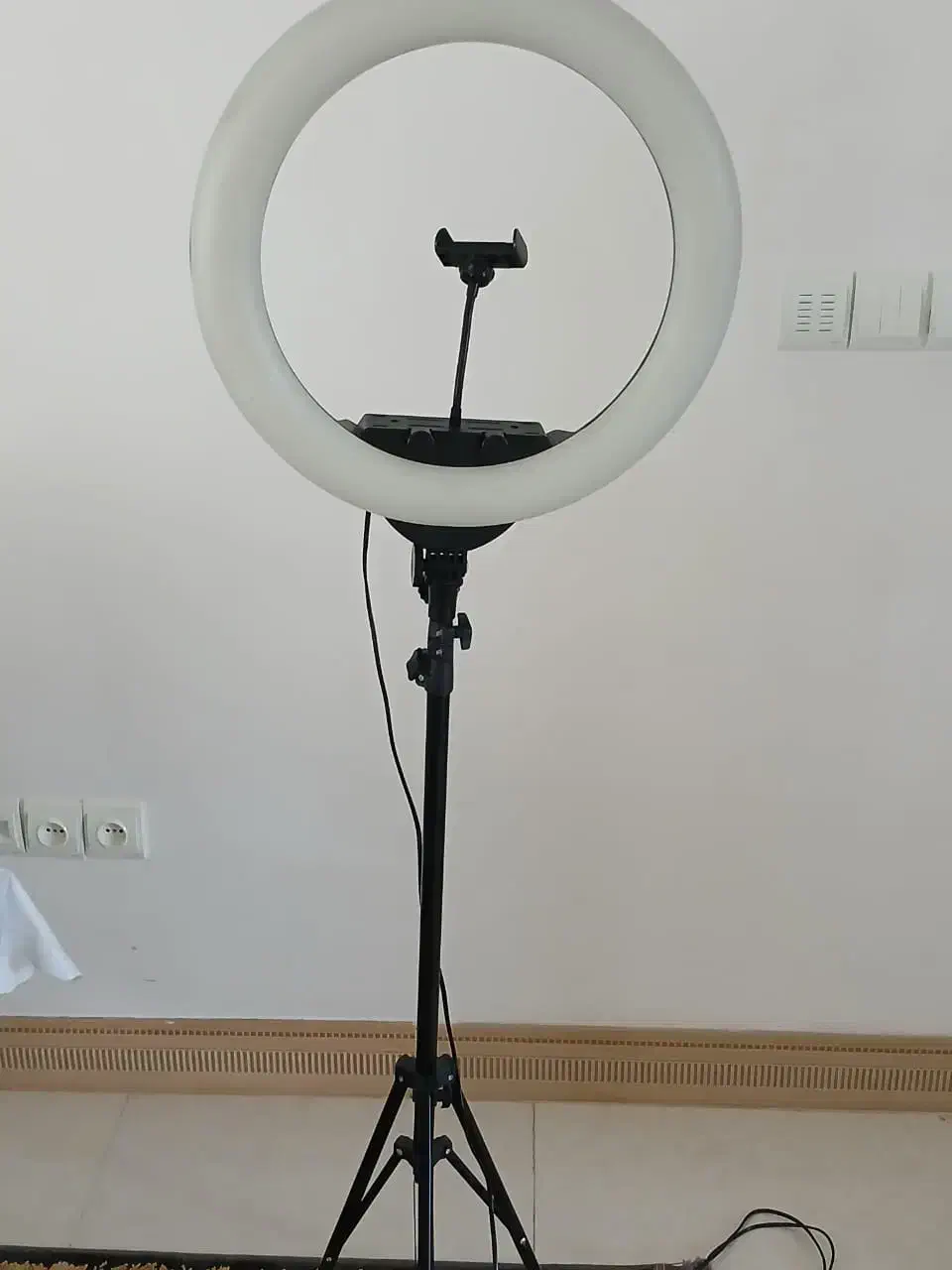 رینگ لایت|صوتی و تصویری|کلاردشت, |دیوار